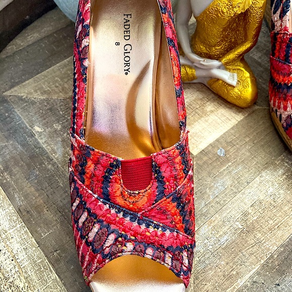 Faded Glory Open-toe Pumps SZ-8 EUC - Picture 6 of 12